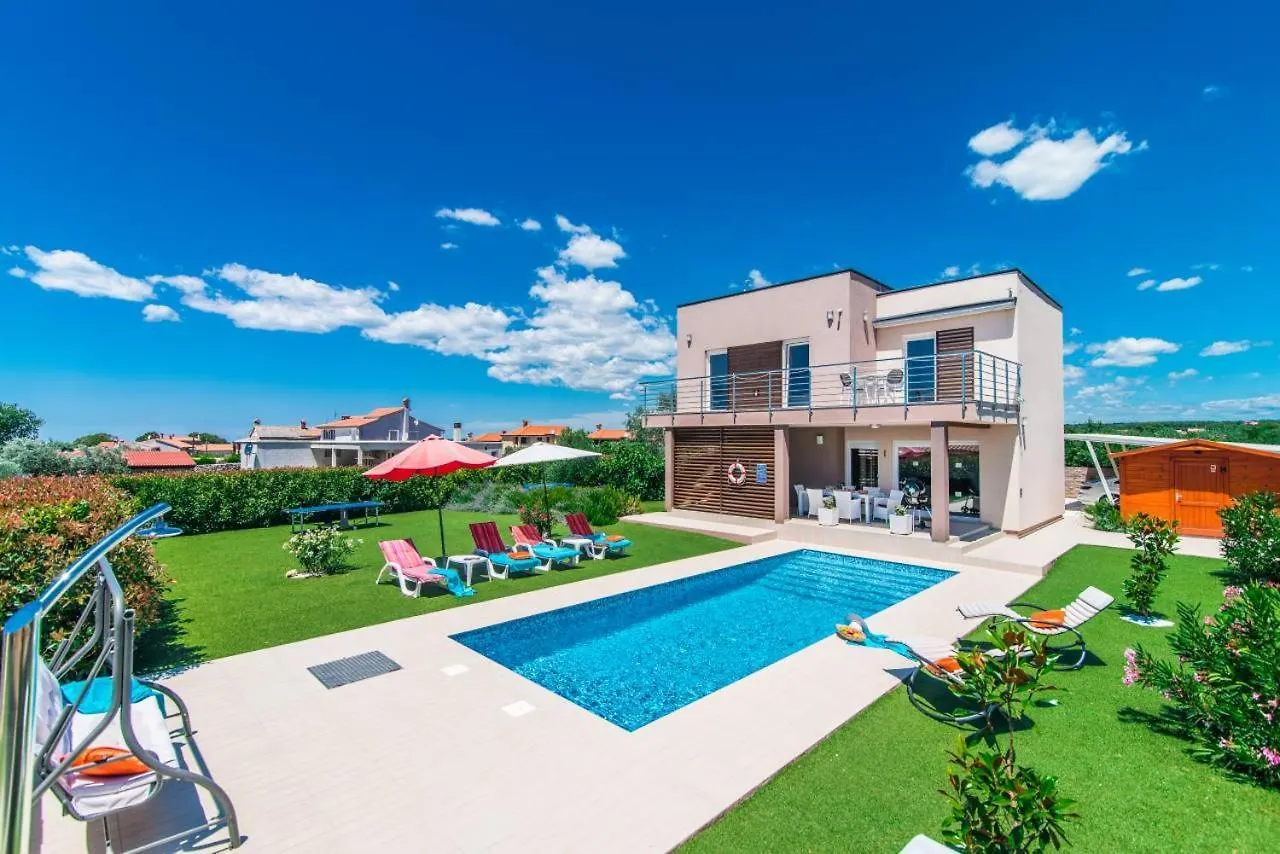 Holiday home Villa Galizana 1972