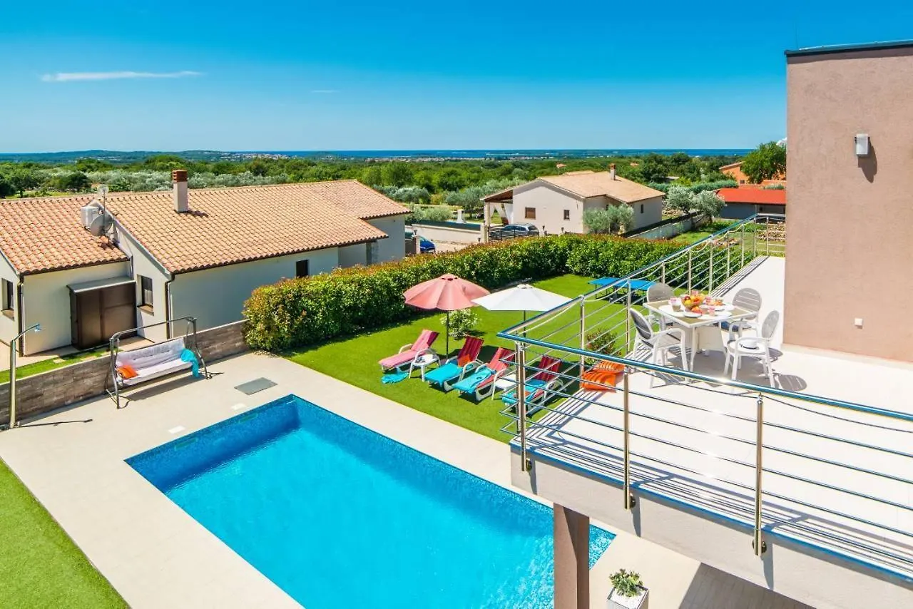 Holiday home Villa Galizana 1972