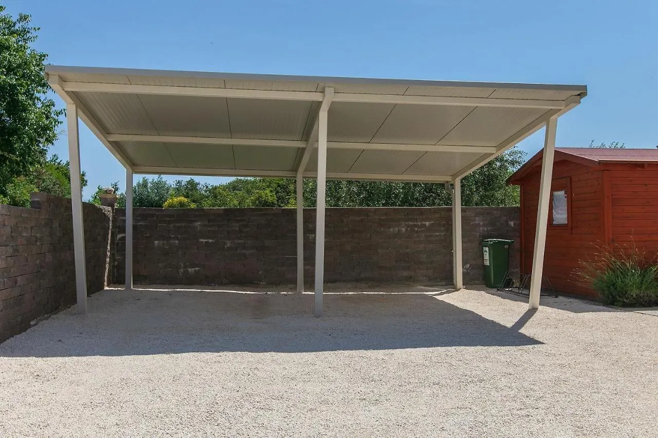 Villa Galizana 1972 Holiday home